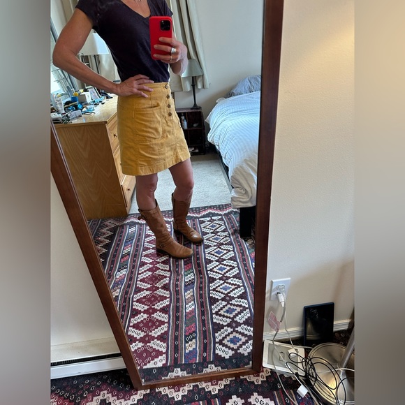 Gap Size 4 Yellow Gold Mini Skirt - Picture 4 of 6